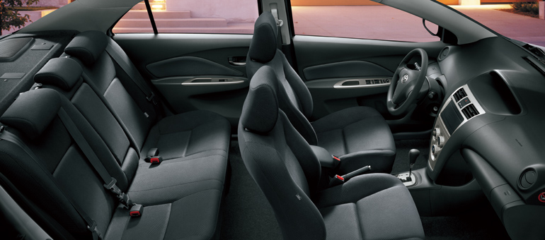 Toyota Yaris Images - Interior & Exterior Photo Gallery [100+ Images] -  CarWale